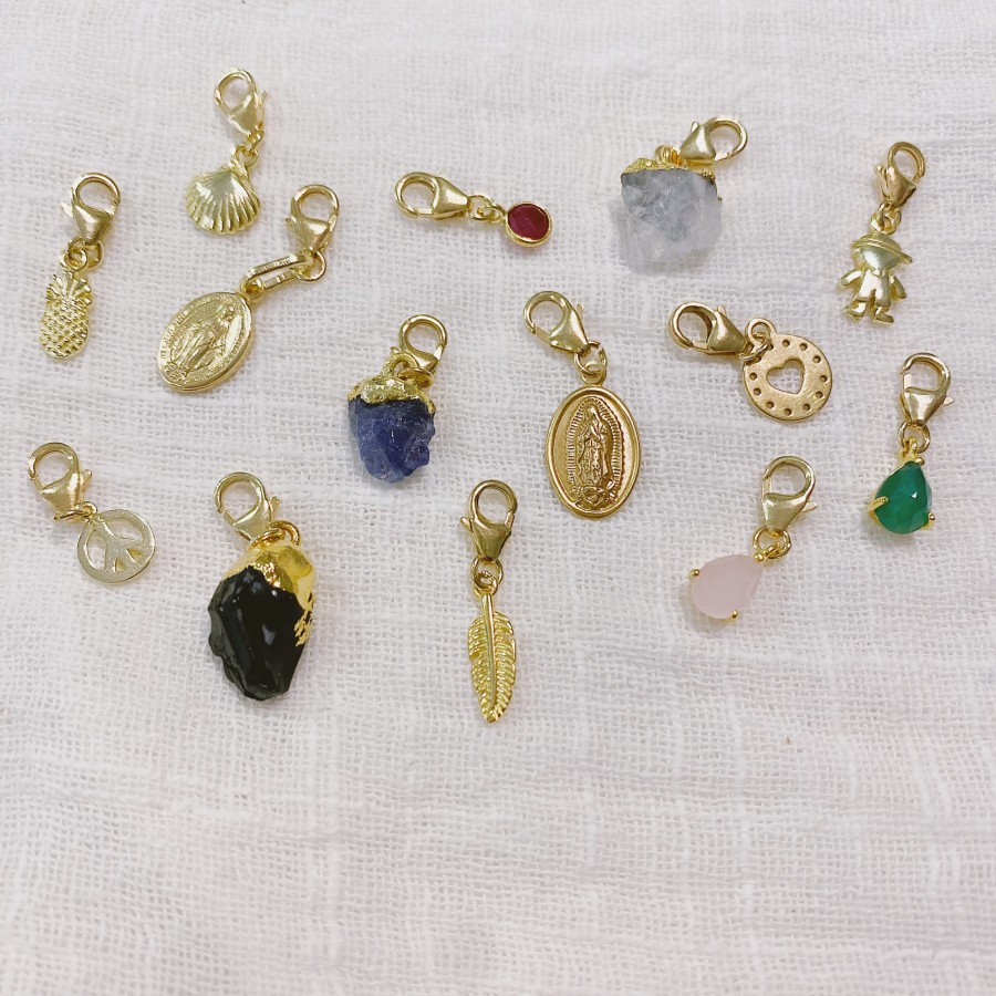 Charm Guadalupe Gold